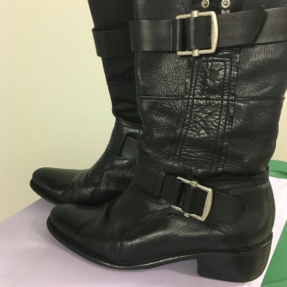 Shoes from Val-the-gal galore! - Picture 5 of 8